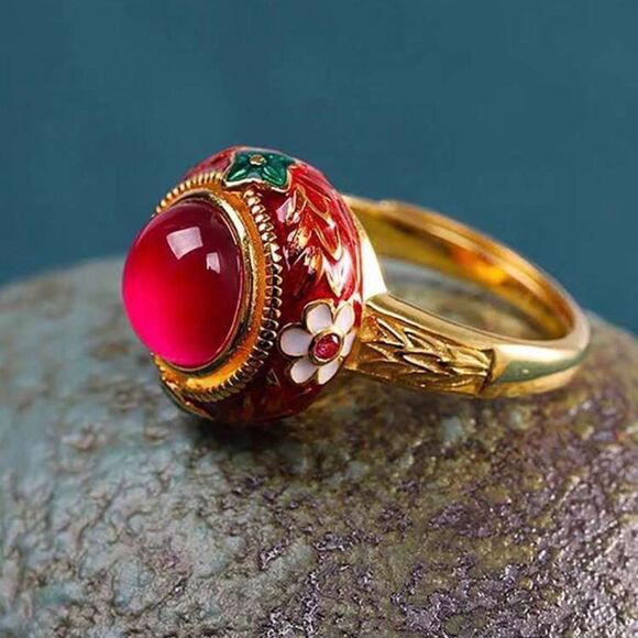 Vintage-Inspired Red Enamel Cabochon & Gold Statement Ring - Picture 7 of 8